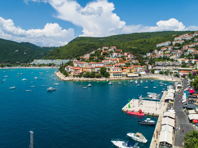 Destination, Greenstone House Presika Labin