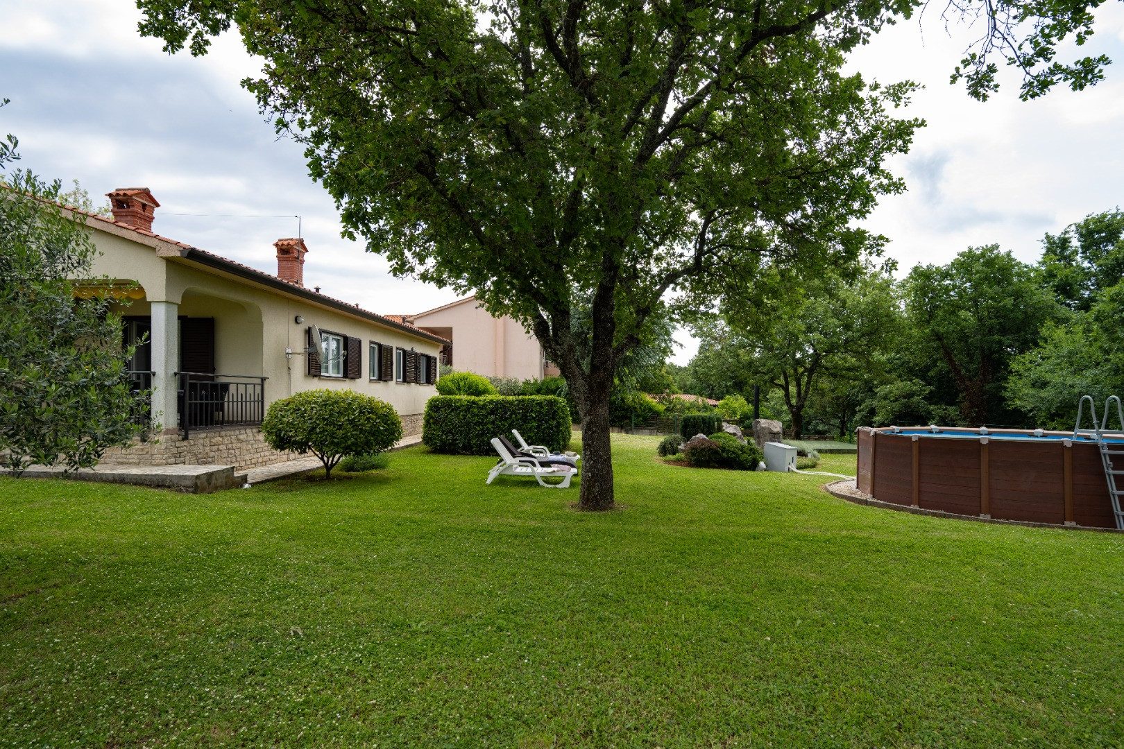Greenstone House Presika - A Peaceful Istrian Oasis With A Garden And A Pool, Greenstone House Presika Labin