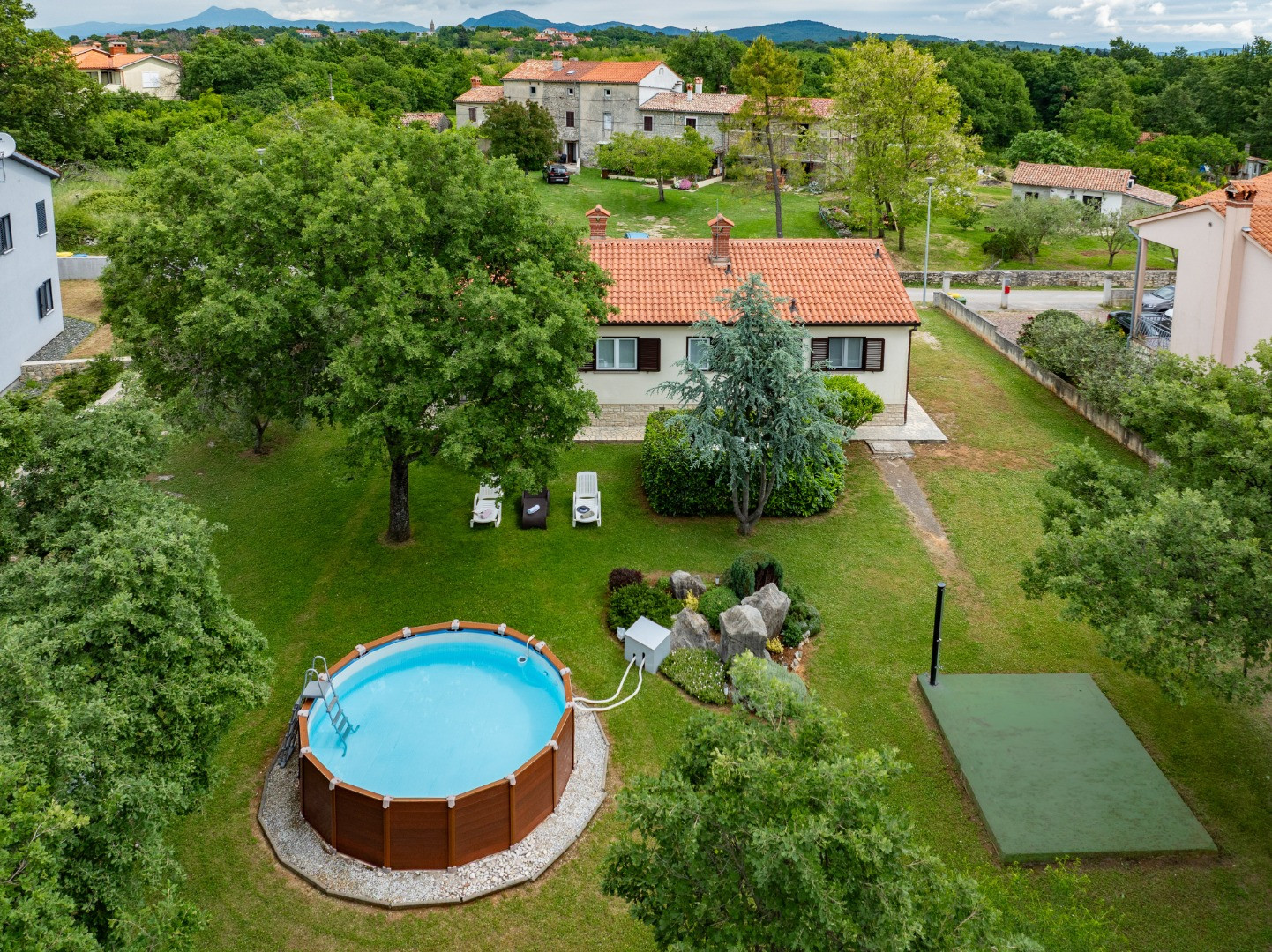 Greenstone House Presika - A Peaceful Istrian Oasis With A Garden And A Pool, Greenstone House Presika Labin